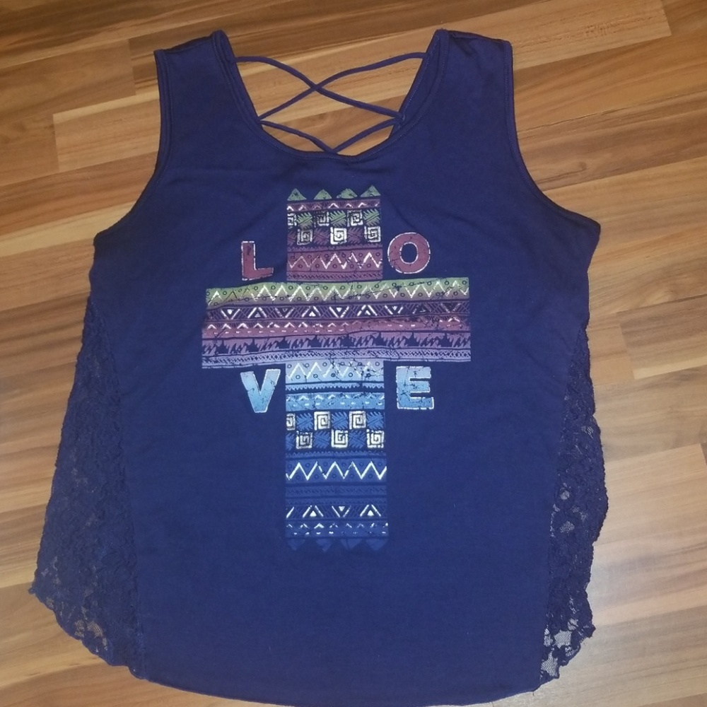 LOVE Top